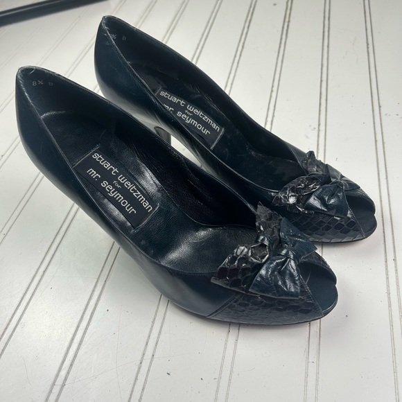 Stuart Weitzman Vintage Mr. Seymour Navy Leather Peep Toe Heels Women’s 8.5B - Picture 11 of 11